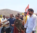 bhuma akhilapriya fire on jagan govt