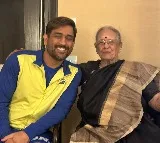 Khushbu mother in law met Dhoni
