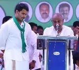 Nikhil Kumaraswamy prepares to open his innings from 'safe' Ramanagara