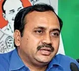 Iam in YSRCP says Alla Ramakrishna Reddy