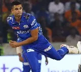 And finally a Tendulkar has an IPL wicket: Sachin
