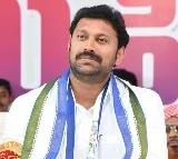 MP YS Avinash reddy appears before CBI