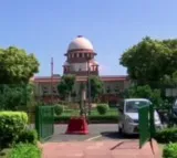 SC grants bail to 8 accused in Godhra train burning case