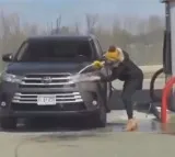 women washes car with petrol netizens stunned