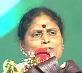 I didnt slap police says YS Vijayamma