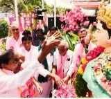 KCR hoists BRS flag