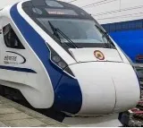 Stones Pelted At Vande Bharat Train In Kerala
