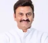 Raghurama demands Sakshi owners grillingin viveka murder case