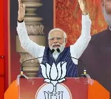 Modi slams Karnataka Congress leaders for bringing Sonia Gandhi into poll campaign