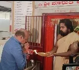 K'taka polls: CM Bommai offers special worship at Hanuman temple before voting