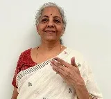 Nirmala Sitharaman casts vote in B'luru, terms Cong poll promise of banning Bajrang Dal as 'bewakoofi'