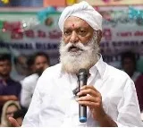 tdp leader jc prabhakar reddy at vijayawada court