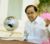 KCR supported Congress in Karnataka, claims Telangana BJP chief