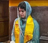 Priyanka Gandhi prayers in Simla Hanuman Temple