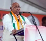 Ahead of crucial CLP meeting in Karnataka, Kharge heads to Delhi