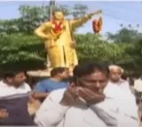 Tension in Jubilee Hills Motinagar over NTR statue