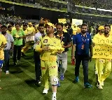 MS Dhoni CSK thank Chennai programme Sunil Gavaskar takes autograph