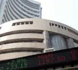 Nifty below 18300 Sensex falls 413 points