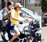 Mumbai Traffic Police Takes Note Of Amitabh Bachchan and Anushka Sharmas Helmet Less Pics