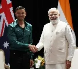 Modi meets Australian singer Guy Sebastian in Sydney