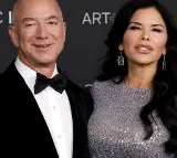Amazon founder Jeff Bezos engagement with girl friend