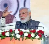 Modi flags off Uttarakhand's first Vande Bharat Express train