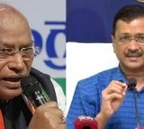SC lawyer files complaint against Kejriwal, Kharge for remarks against President's caste