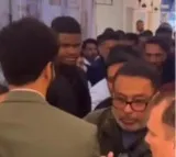 Salmans bodyguards pushes vicky kaushal away during iifa event in abudhabi