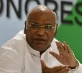Mallikarjun Kharge meeting with Ashok Gehlot and Sachin Pilot