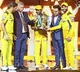 ms dhoni lets retiring ambati rayudu to lift the ipl trophy