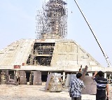 అంబేడ్కర్ స్మృతివనంలో జరుగుతున్న పనుల నాణ్యత పరిశీలించిన  కమీషనర్ స్వప్నిల్ దినకర్ పుండ్కర్