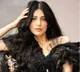 Shruti Haasan breaks into an impromptu performance at a restaurant in London