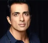 Sonu Sood urges people to support victims of the Odisha train tragedy