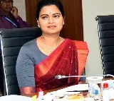 Vidadala Rajini and Avanthi Srinivas stranded in lift