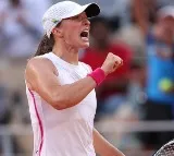 Iga Swiatek claims French Open title again in a row