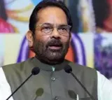 PM Modi leader by democratic choice Rahul Gandhi by dynastic chant says naqvi