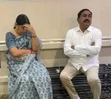 Errabelli gets emotional after looking at Kothakota deadbody