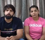 Sakshi Malik alleges Babita Phogat ties to weaken wrestlers protests