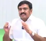 Dwarampudi slams Pawan Kalyan