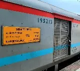 Sanghamitra Express escapes major acidend