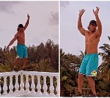 Vidyut Jammwal showcases balancing skills on a four-storey building’s parapet