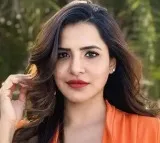 Experiencing mental torture since 2 days says Ashu Reddy