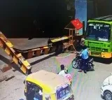 Iron Pillar Collapses In Middle Of Busy Karnataka Road