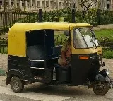 Bengaluru auto driver in tears after earning Rs 40 in 5 hours