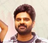 Samajavaragamana Review