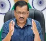 Delhi govt moves SC against Centres ordinance over control of services