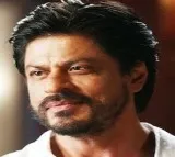SRK seen in Mumbai airport after reports of accident in US