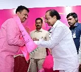 KCR welcomes Maharashtra leaders into BRS