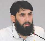 Pakistan should play in India says Misbah Ul Haq