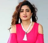 Beware of fake leaders alerts punam kaur in her tweet